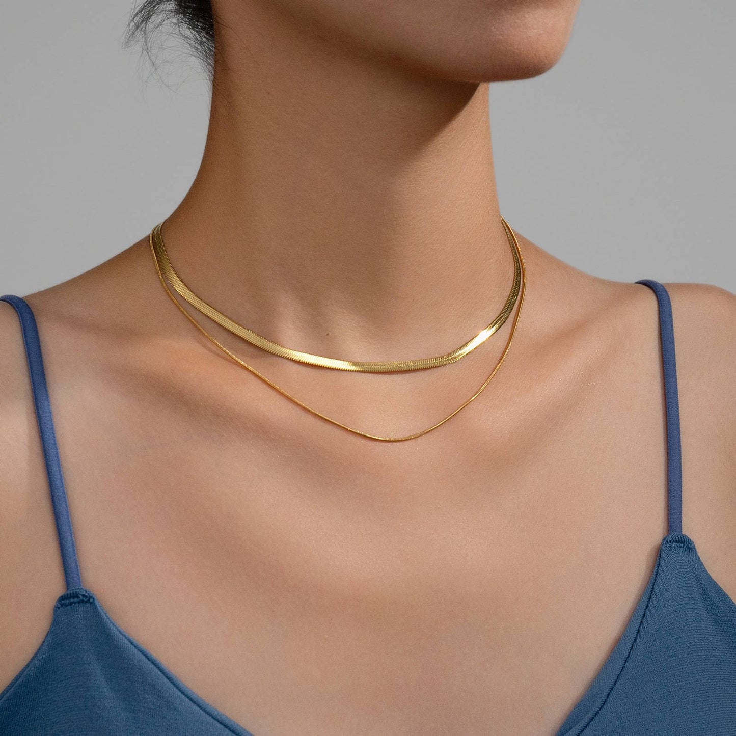 Verstelbare gouden ketting in 18K verguld staal, 39,5–45 + 5 cm. Waterproof, hypoallergeen en kleurvast. Verfijnd juweel van DAUW JUWELEN.