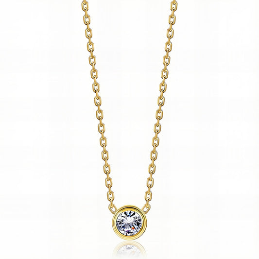 Subtiele ketting met cubic zirkonia hanger (0.5x0.5cm) in 18K verguld staal. Waterproof en hypoallergeen. DAUW JUWELEN.