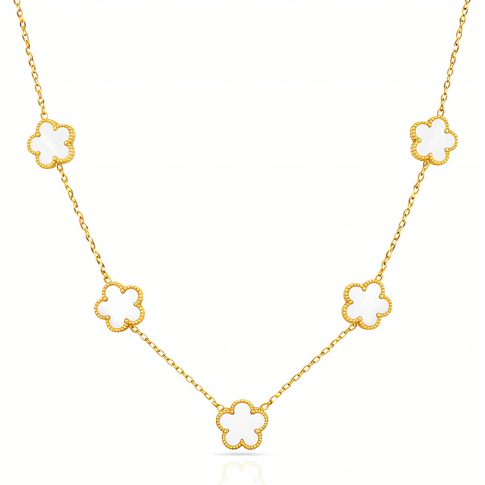 Tijdloze bloemen ketting in 18K verguld roestvrij staal. Waterproof, hypoallergeen en kleurvast. Ontdek de collectie van DAUW JUWELEN.