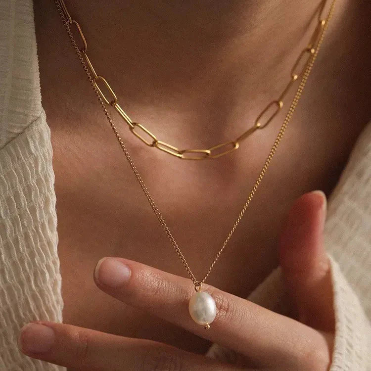 Metaal: Roestvrij staal + 18K goud / 18K verguld

Hypoallergeen, geen irritatie voor de gevoelige huid of verkleuring.

Een echt ontroerend cadeau voor vrouwen, echtgenotes, vriendinnen, beste vriendinnen, bruiden, bruidsmeisjes en dochters.